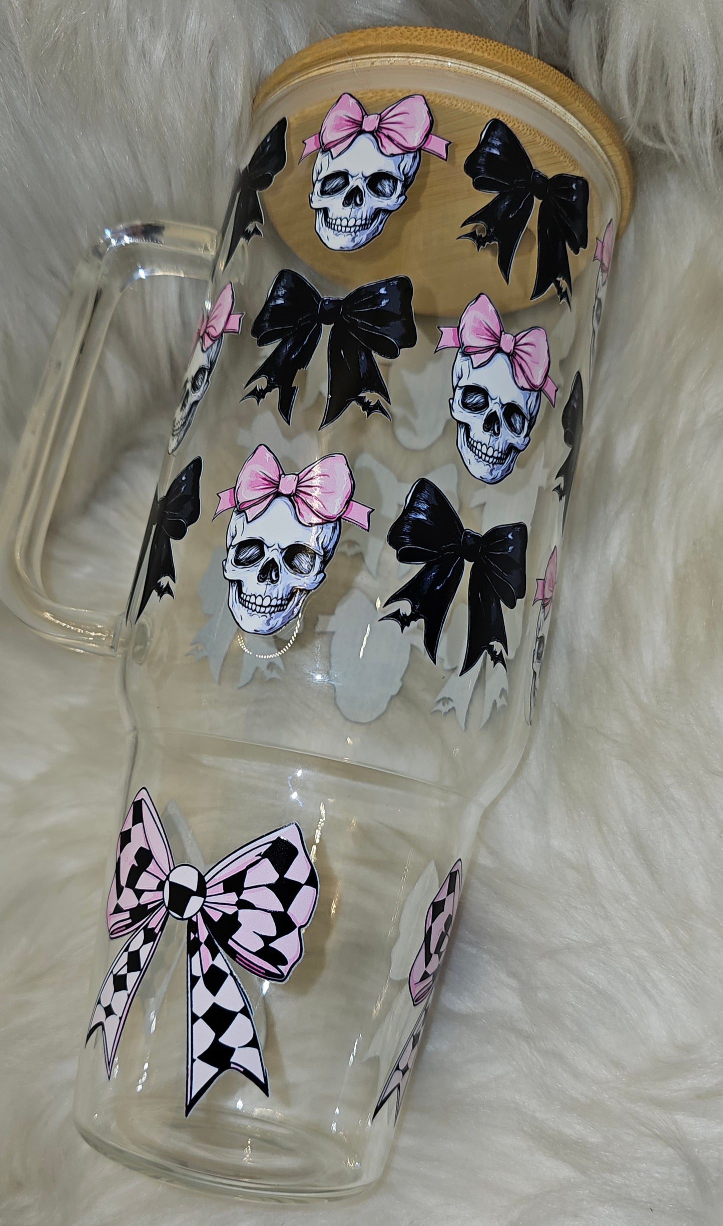 40 oz Skulls and Bows Glass Tumbler