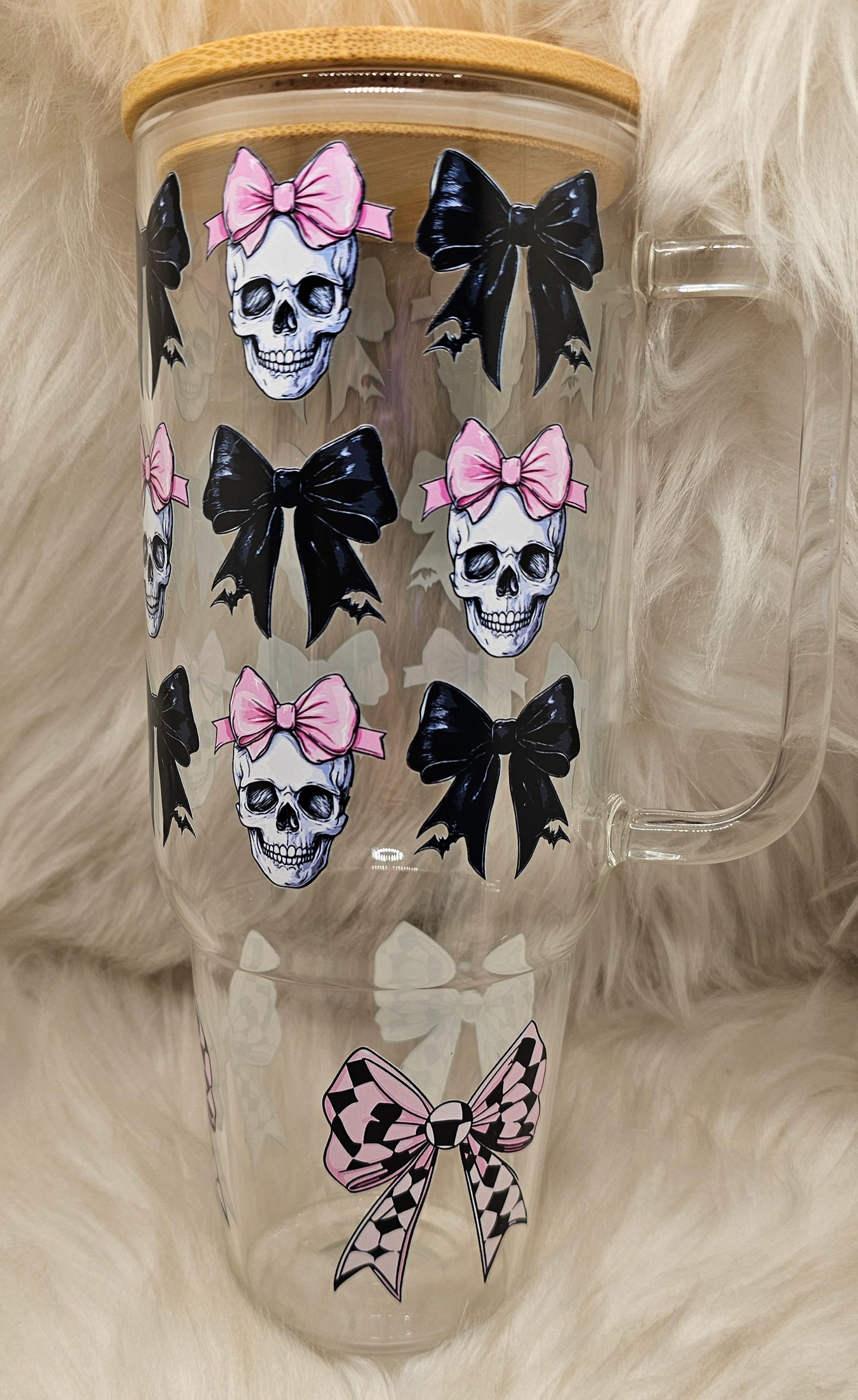 40 oz Skulls and Bows Glass Tumbler